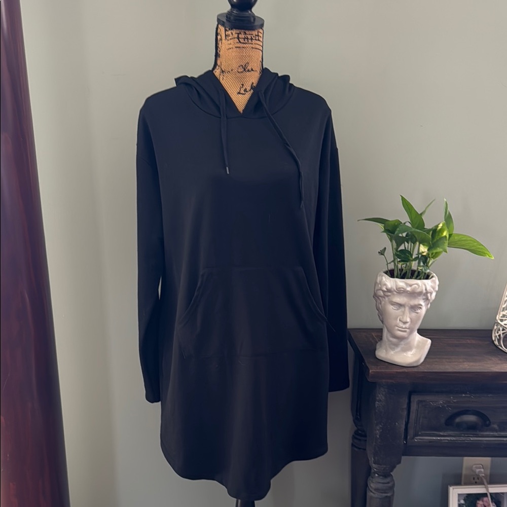 Locryz Black Hoodie shirt/Dress size XL